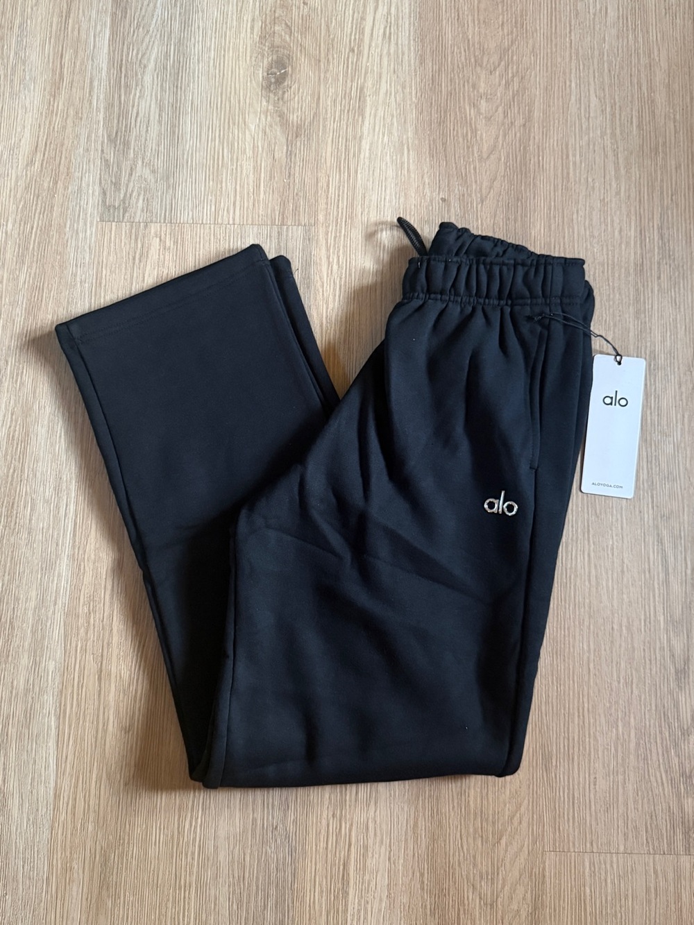 ALO Accolade Strsight Leg Sweatpant